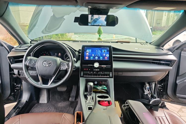 Used Toyota Avalon 2022 2.0L Luxury Edition Center Console