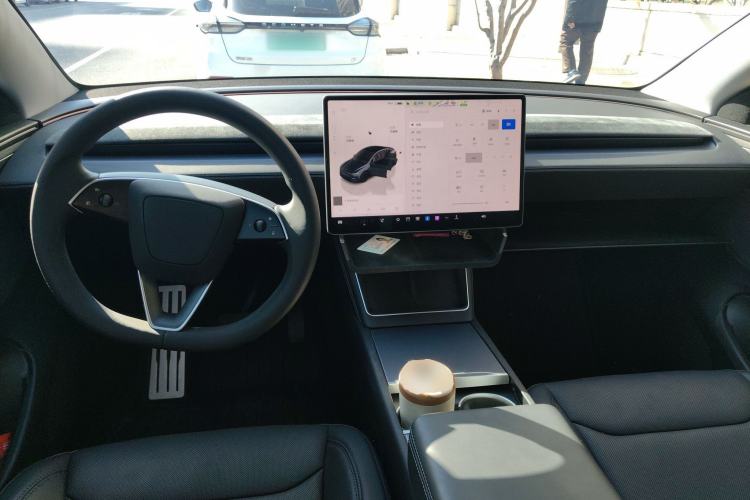 Used Tesla Model Y 2025 Long-Range All-Wheel Drive First Edition
