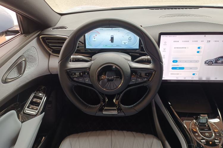 Used BYD Seal 2022 550 km Standard Range Rear-Wheel Drive Elite Version