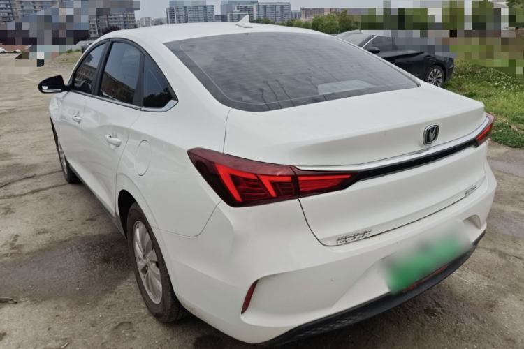 Used CHANGAN Eado New Energy 2022 EV460 Smart Ride-Hailing Edition – Lithium Iron Phosphate Exterior 2