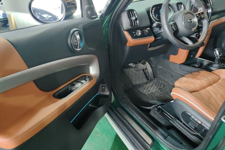 Used MINI Countryman 2023 Second Facelift 2.0T COOPER S ALL4 Connoisseur Driver Seat
