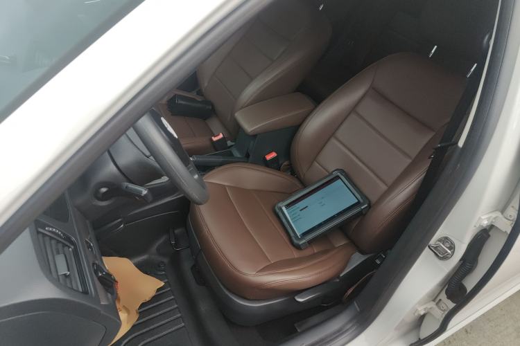 Used Volkswagen Lavida 2013 Revised Classic 1.6L Automatic Fashion Edition
