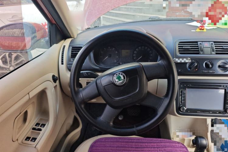 Used Skoda Fabia 2012 1.4L Automatic Crystal Edition
