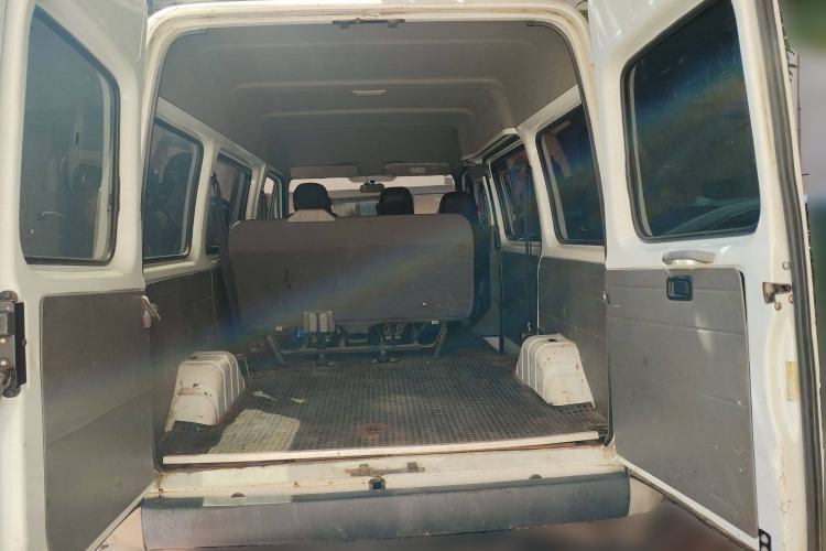 Used JMC Transit 2017 2.8T Commercial Version Short Wheelbase Mid-Roof 6/7/8-Seater JX493