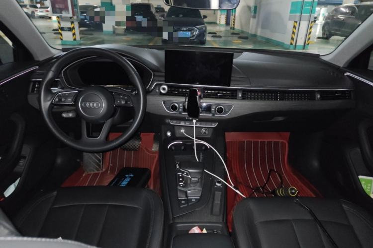 Used Audi A4L 2022 40 TFSI Stylish and Elegant Edition Center Console