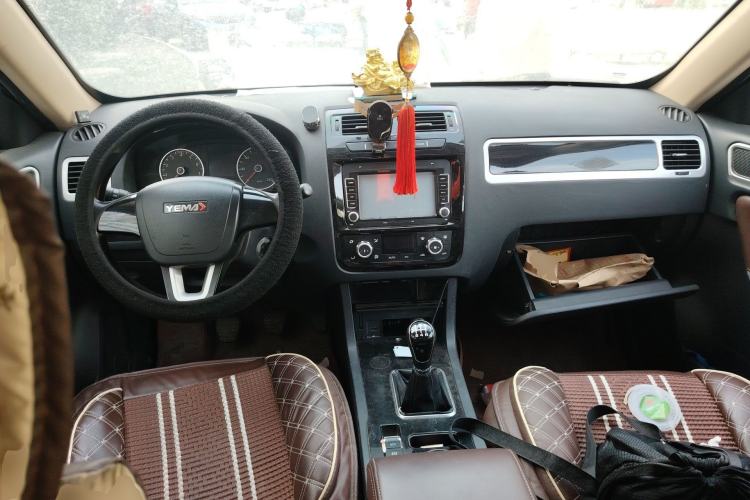 Used Yema T70 2016 Upgraded Model 1.8L Manual Comfort Version Center Console