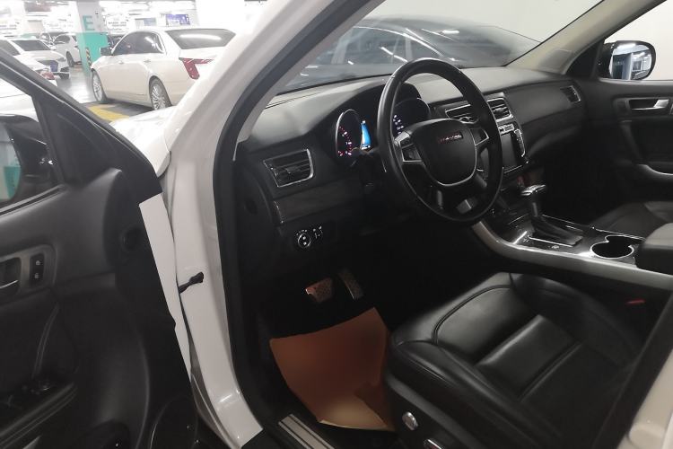 Used Haval H8 2015 2.0T Two-Wheel Drive Comfort Version
