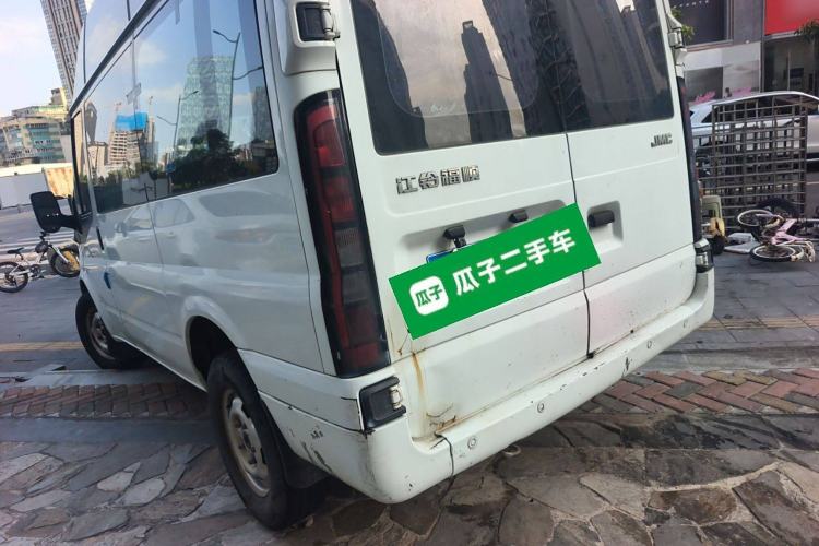 Used JMC Fushun 2022 2.0T Manual Multi-Function Passenger Vehicle Short Wheelbase Mid-Height Roof 6-Seater