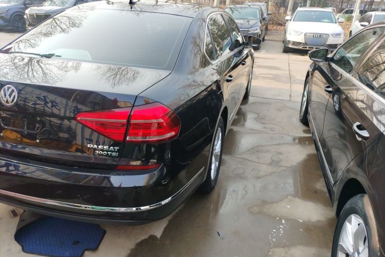 Used Volkswagen Passat 2017 330TSI DSG Luxury Edition
