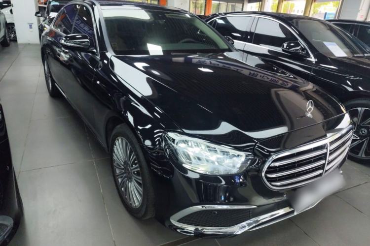 Used Mercedes-Benz E-Class 2022 Second Facelift E 300 L Luxury Edition Front Right 45 Deg