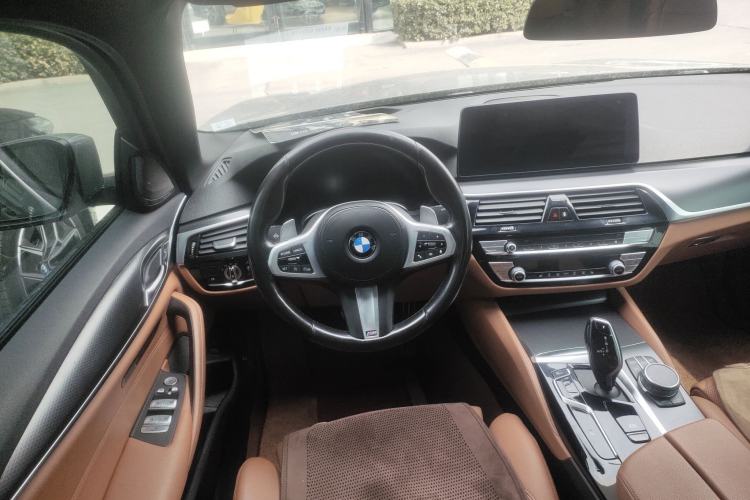 Used BMW 5 Series 2021 530i M Sport Package Steering Wheel