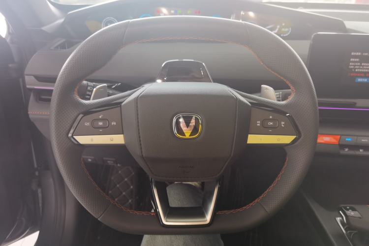 Used CHANGAN UNI-V 2023 1.5T Prestige Model
