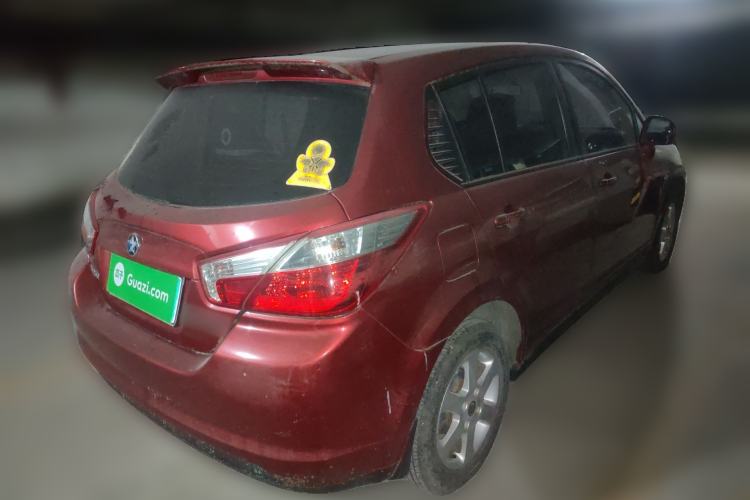 Used Venucia R50 2015 1.6L Manual Fashion Edition Rear Right 45 Deg