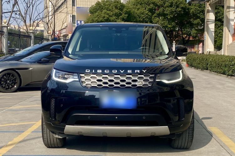 Used Land Rover Discovery 2023 300PS S
