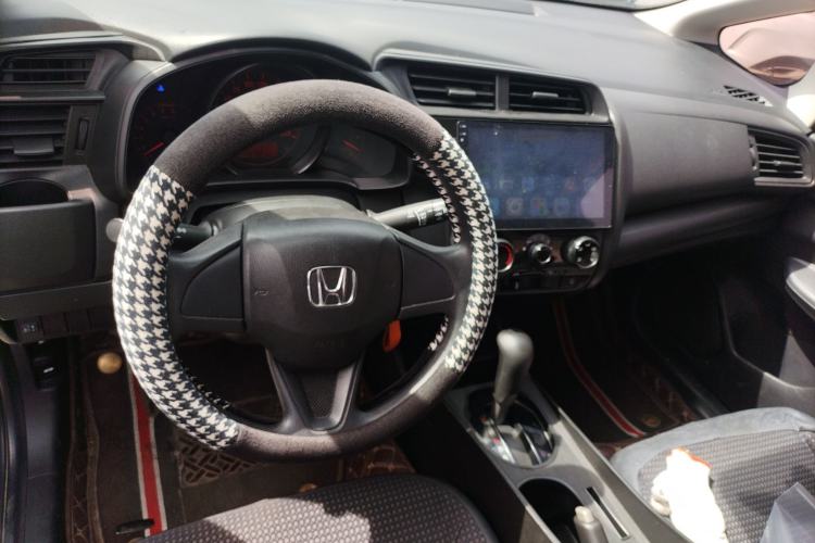 Used Honda Fit 2018 1.5L CVT Comfort Sunroof Version Center Console