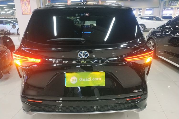 Used Toyota Granvia 2023 2.5L Hybrid Flagship VIP Edition Rear
