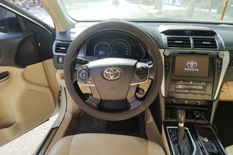 Used Toyota Camry 2016 2.5G 10th Anniversary Deluxe Navigation Edition
