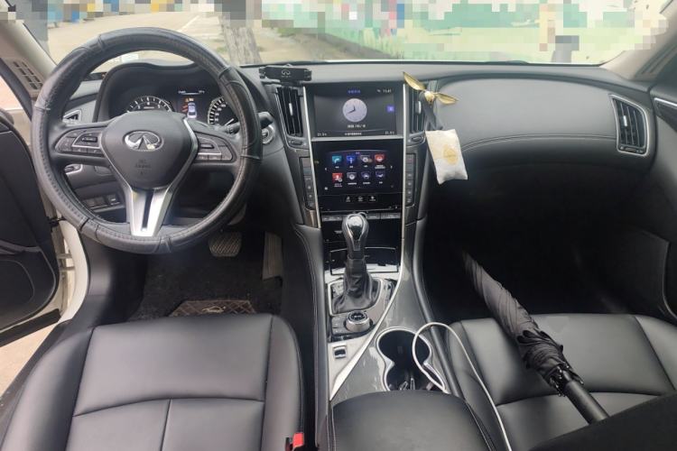 Used Infiniti Q50L 2018 2.0T Comfort Edition China VI Standard
