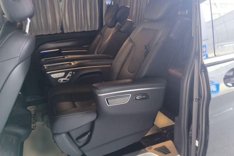 Used Mercedes-Benz V-Class 2020 V 260 Avantgarde Edition Left Rear Seat