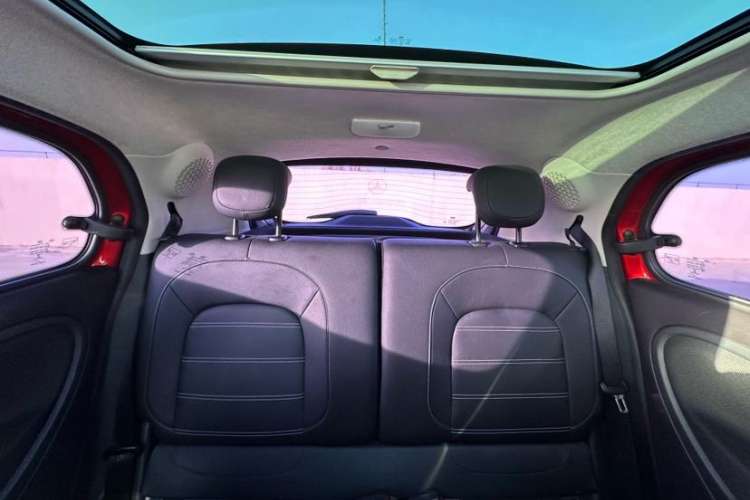 Used smart forfour 2016 0.9T 66 kW Pioneer Edition