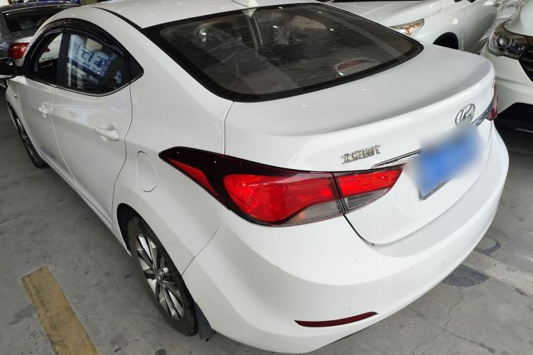 Used Hyundai Elantra (5th Generation / Langdong) 2016 1.6L Automatic Smart Version
