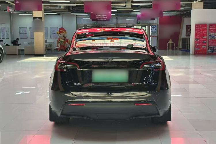 Used Tesla Model Y 2023 Long-Range All-Wheel-Drive Version
