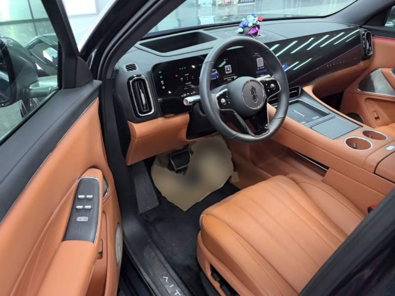 Used Hima AITO M8 2025 Extended-Range Ultra Version 53.4 kWh 6-Seater Edition — 15