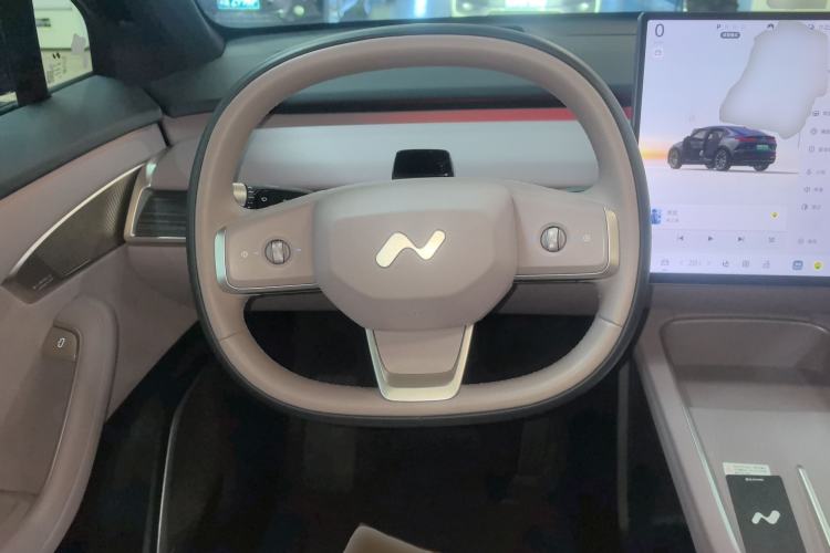 Used ONVO L60 2024 60 kWh All-Wheel Drive
