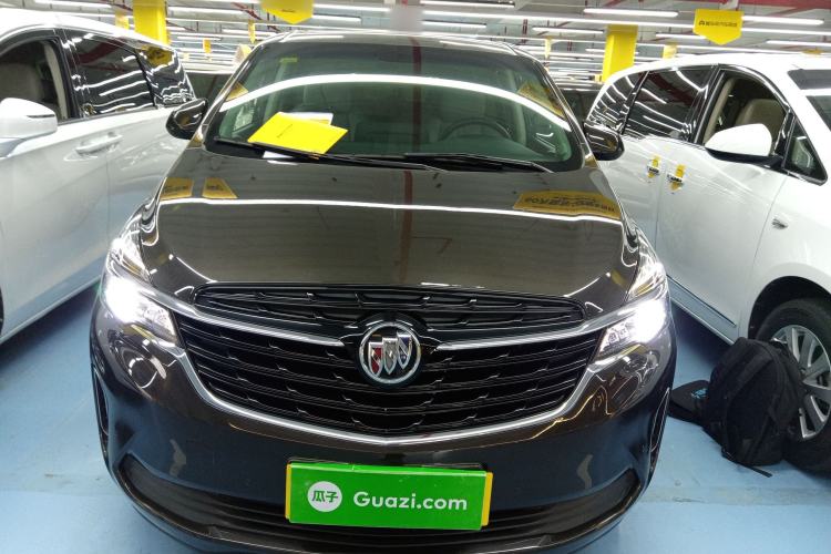 Used Buick GL8 2022 Land Cruiser Executive Class 652T Comfort Model
