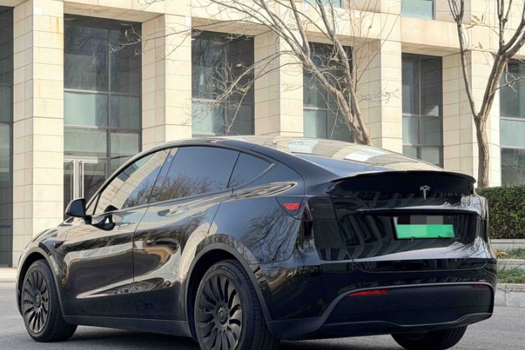 Used Tesla Model Y 2021 Standard Range Rear-Wheel Drive Version
