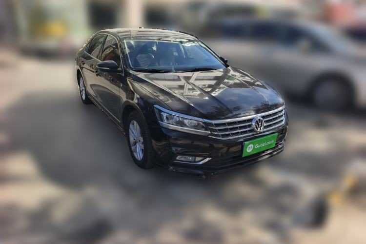 Used Volkswagen Passat 2016 330TSI DSG Luxury Edition
