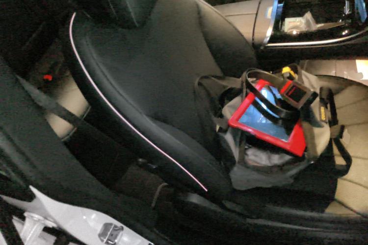 Used Mercedes-Benz EQE 2022 350 First Edition Special Version Right Front Seat