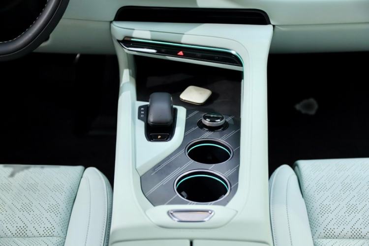 Used Zeekr 001 2025 WE Edition 100 kWh Rear-Wheel Drive
