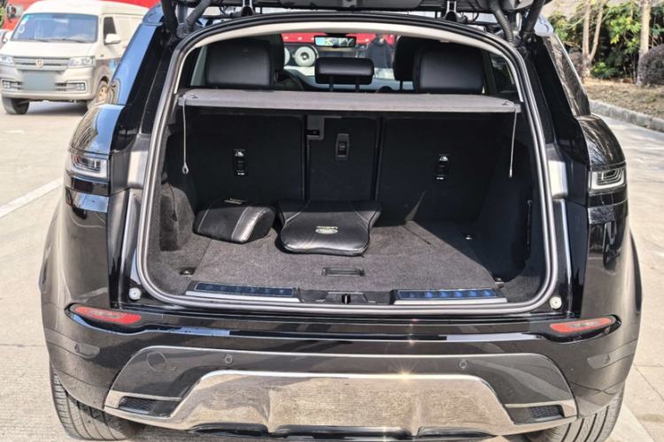 Used Land Rover Range Rover Evoque 2023 Aurora L 249 PS Luxury Edition