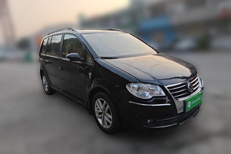 Used Volkswagen Touran 2008 1.8T ZhiZun Edition Automatic 5-Seater Front Right 45 Deg