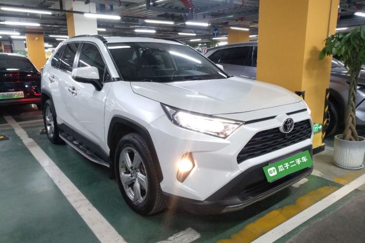 Used Toyota RAV4 2021 2.0L CVT 4x4 Style PLUS Edition
