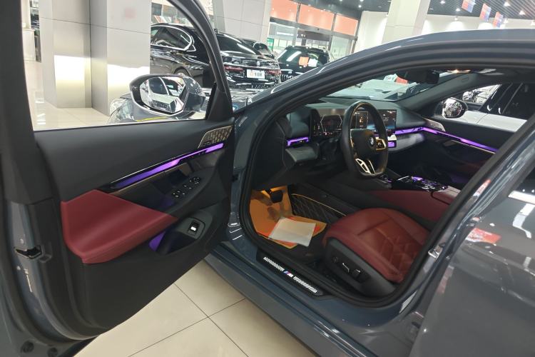 Used BMW 5 Series 2024 530Li Luxury Edition M Sport Package