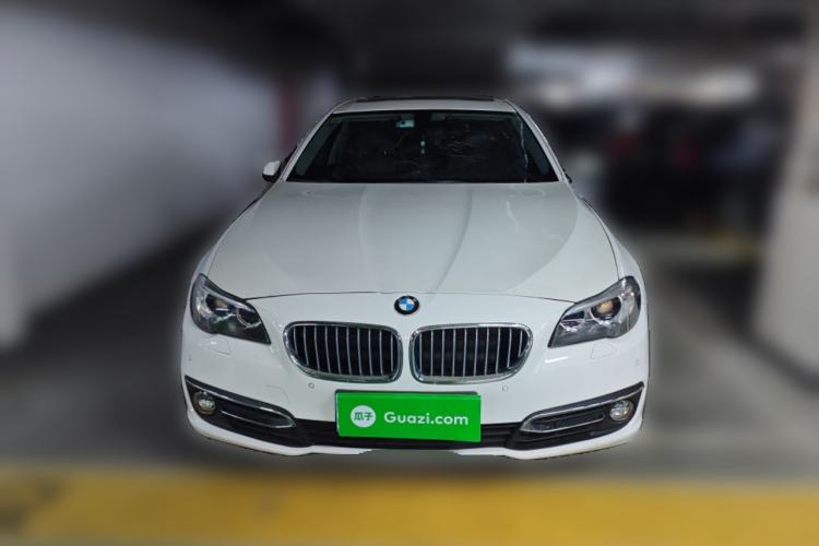 Used BMW 5 Series 2014 520Li Elegant Model
