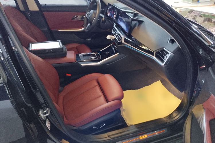 Used BMW i3 2024 eDrive 35 L
