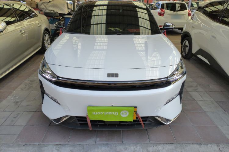 Used Geely Galaxy L6 2024 125km PLUS Dragon Edition
