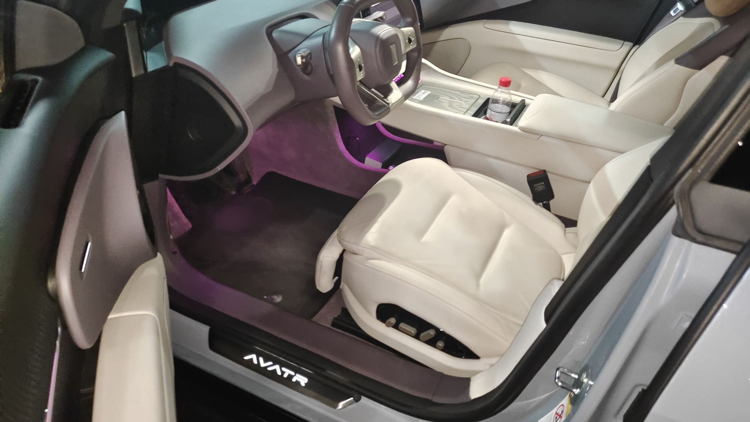 Avatr 12 2023 650 Three-Laser Four-Wheel Drive Performance Edition — снимка 16
