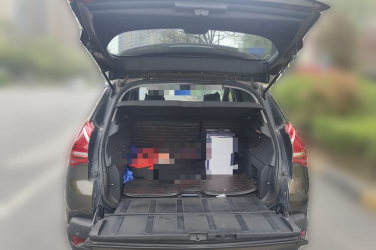 Used Peugeot 3008 2013 1.6THP Automatic Prestige Edition Trunk