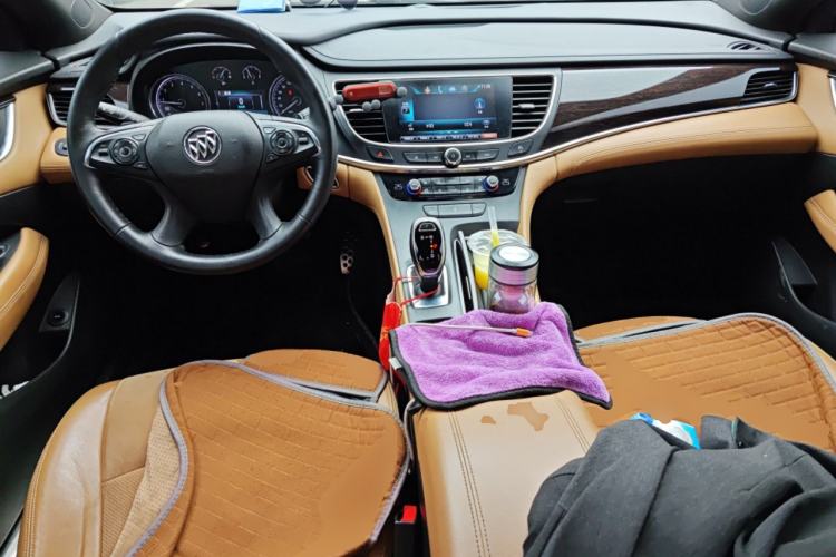 Used Buick LaCrosse 2016 20T Elite Edition Center Console