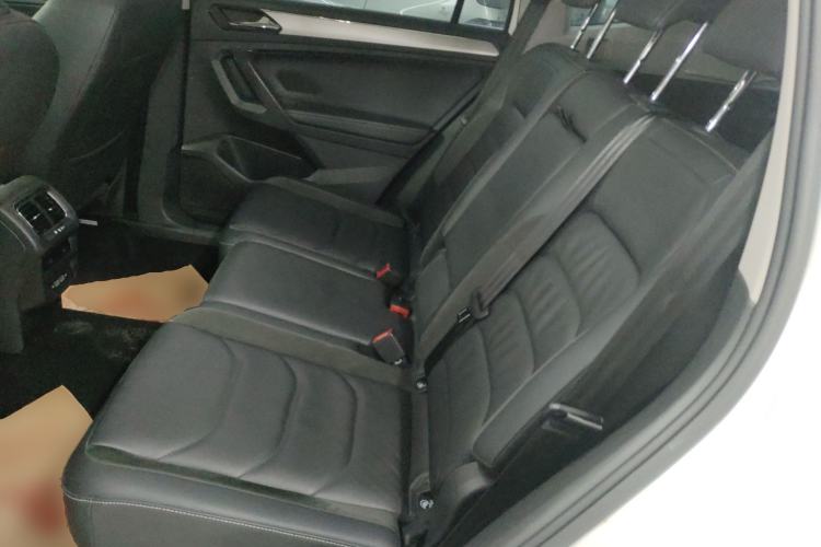 Used Volkswagen Tiguan L 2019 Updated Version 330TSI Automatic Two-Wheel Drive Panoramic Comfort Edition China VI Standard
