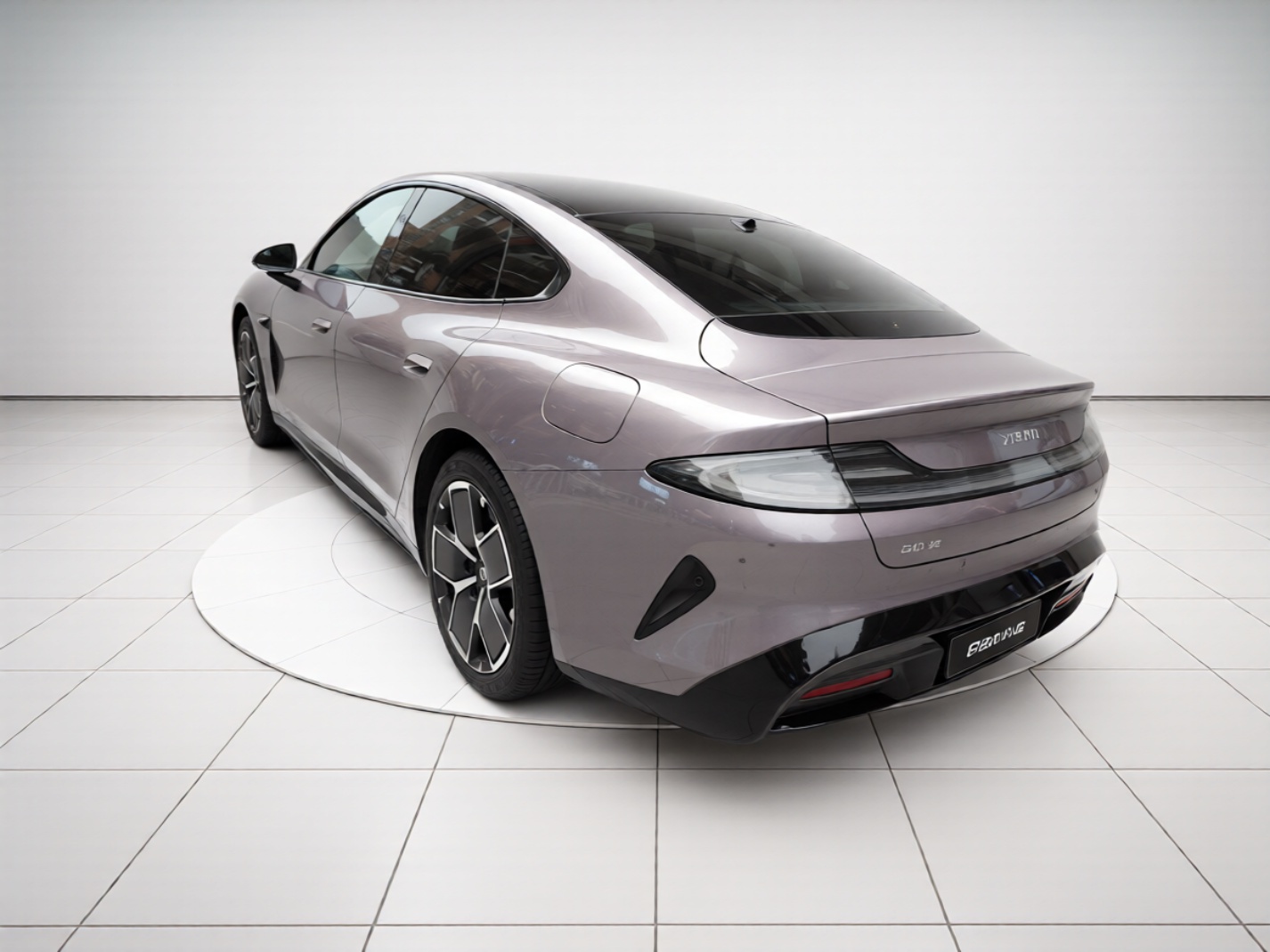 Xiaomi Auto SU7 2024 Rear-Drive Ultra-Long Range Advanced Pro-Level Intelligent Driving Version — снимка 4