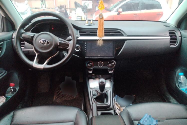 Used Kia K2 2017 Sedan 1.4L Manual Transmission GLS Center Console