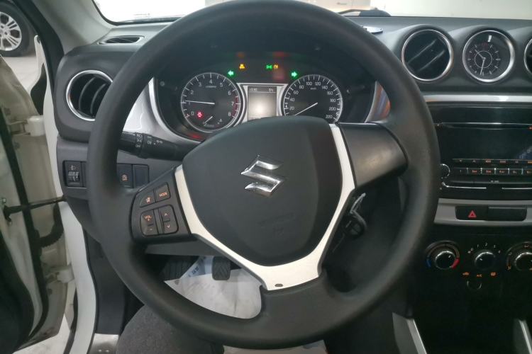 Used Suzuki Vitara 2016 1.6L Manual Two-Wheel Drive Entry-Level Trim