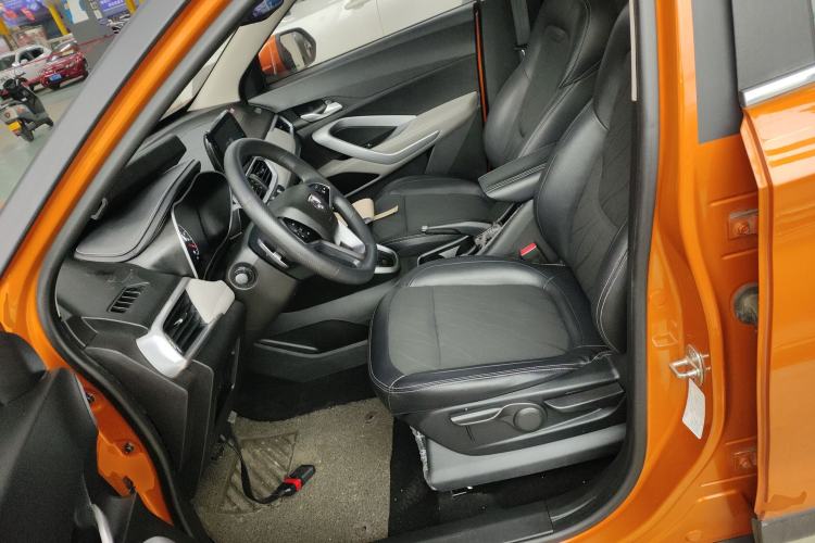 Used Baojun 510 2017 1.5L Automatic Fashion Model
