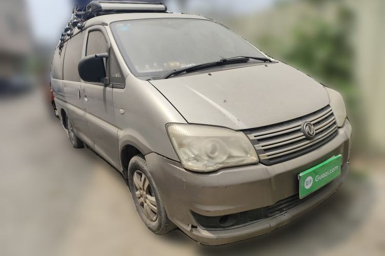 Used FORTHING Lingzhi 2015 M5 Q7 2.0L 7-seat Long-Wheelbase Comfort Model
