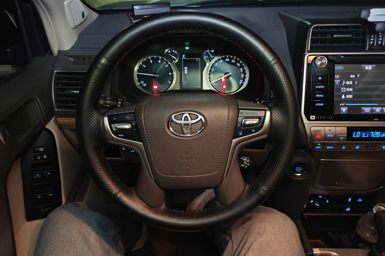 Used Toyota Prado 2018 3.5L Automatic TX-L NAVI Steering Wheel